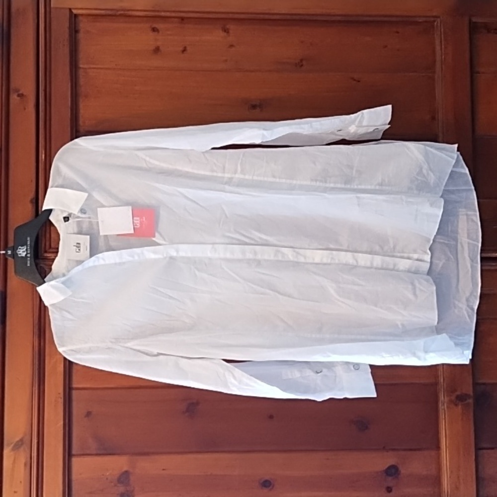 NWT CAbi vacation shirt in white size S